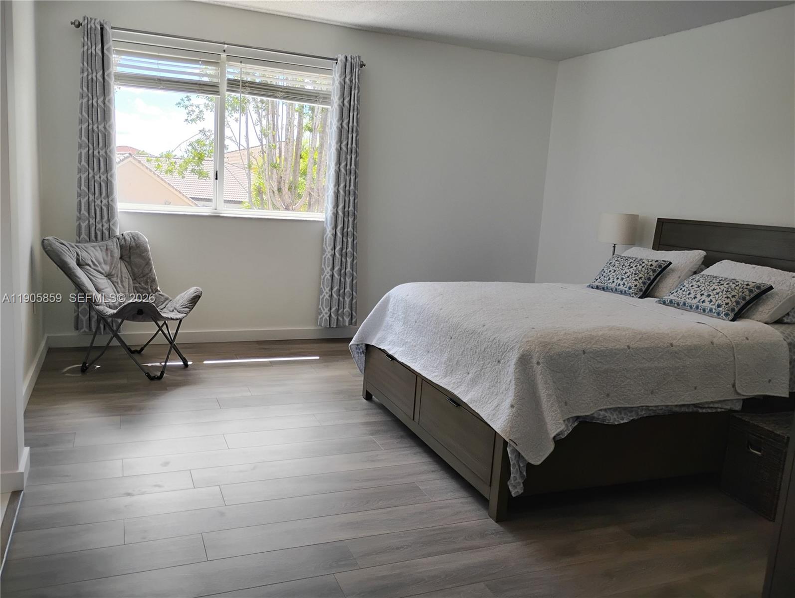 CONTINENTAL HOMES AT LAGO - Residential