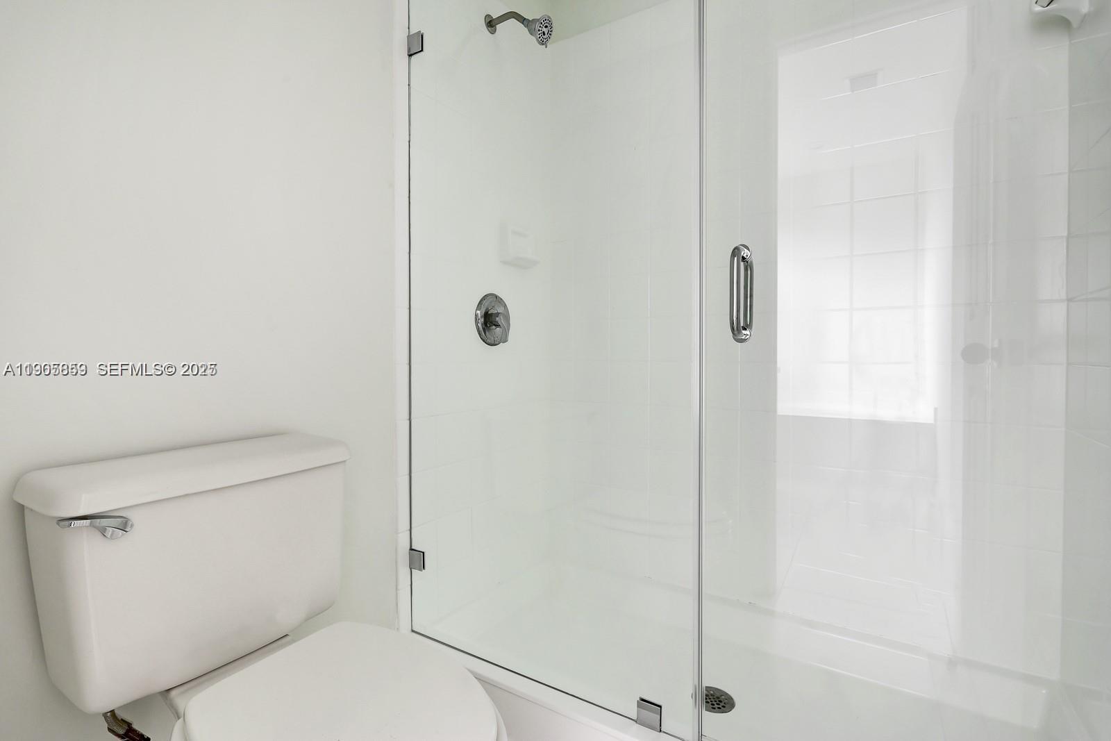 CONTINENTAL HOMES AT LAGO - Residential