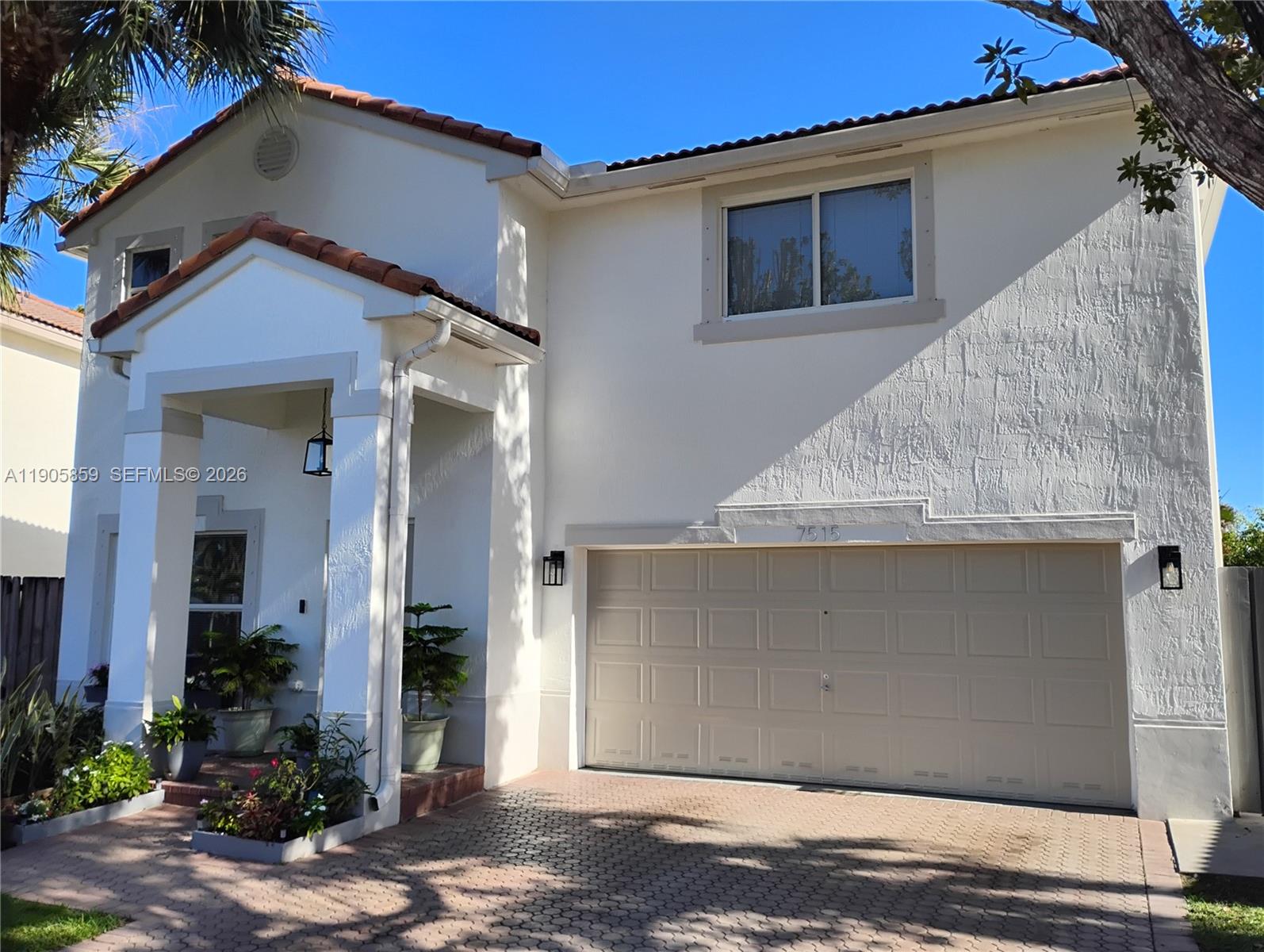 CONTINENTAL HOMES AT LAGO - Residential