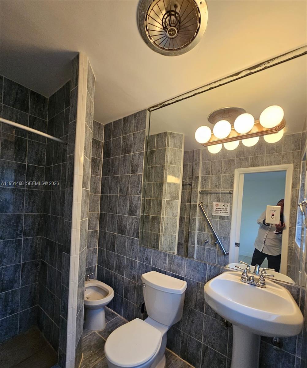 CORAL GABLES CRAFTS - Residential