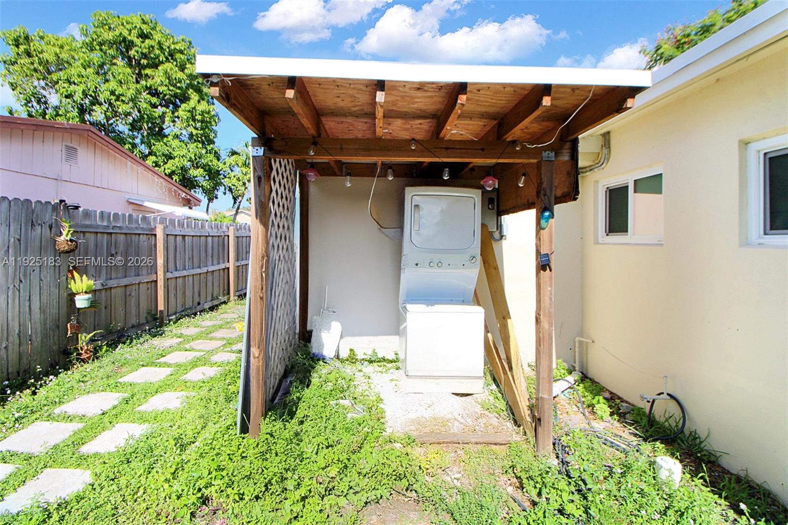 DRIFTWOOD ACRES NO 5 - Residential