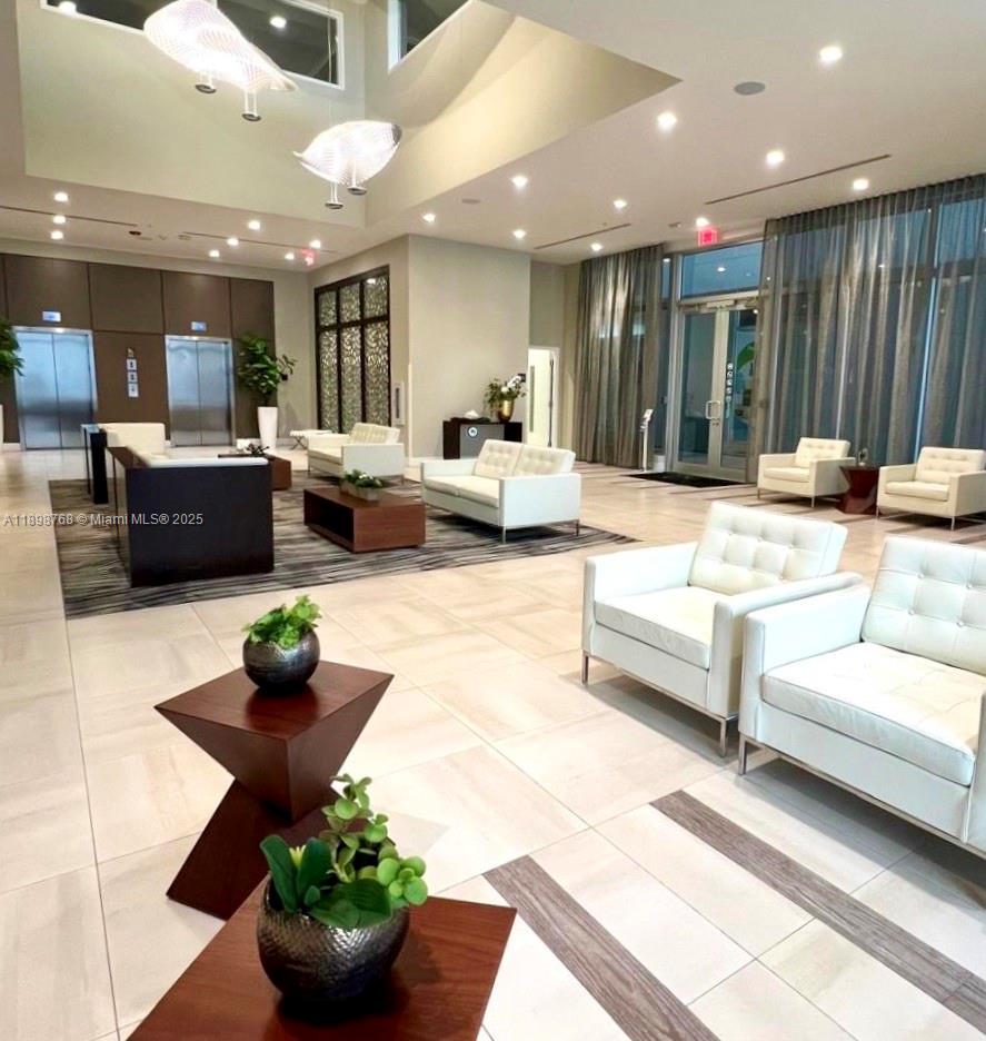 MIDTOWN DORAL CONDO 3 - Residential Lease