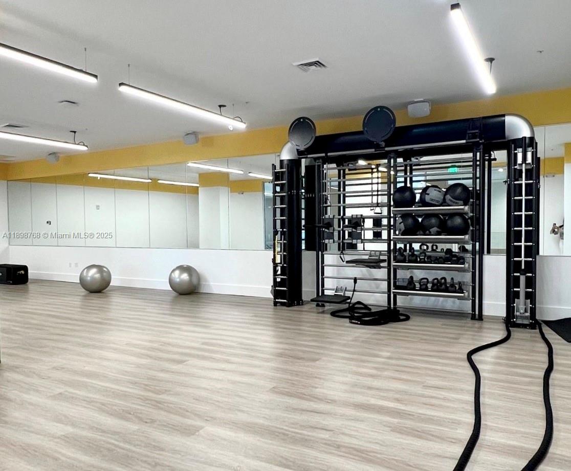 MIDTOWN DORAL CONDO 3 - Residential Lease