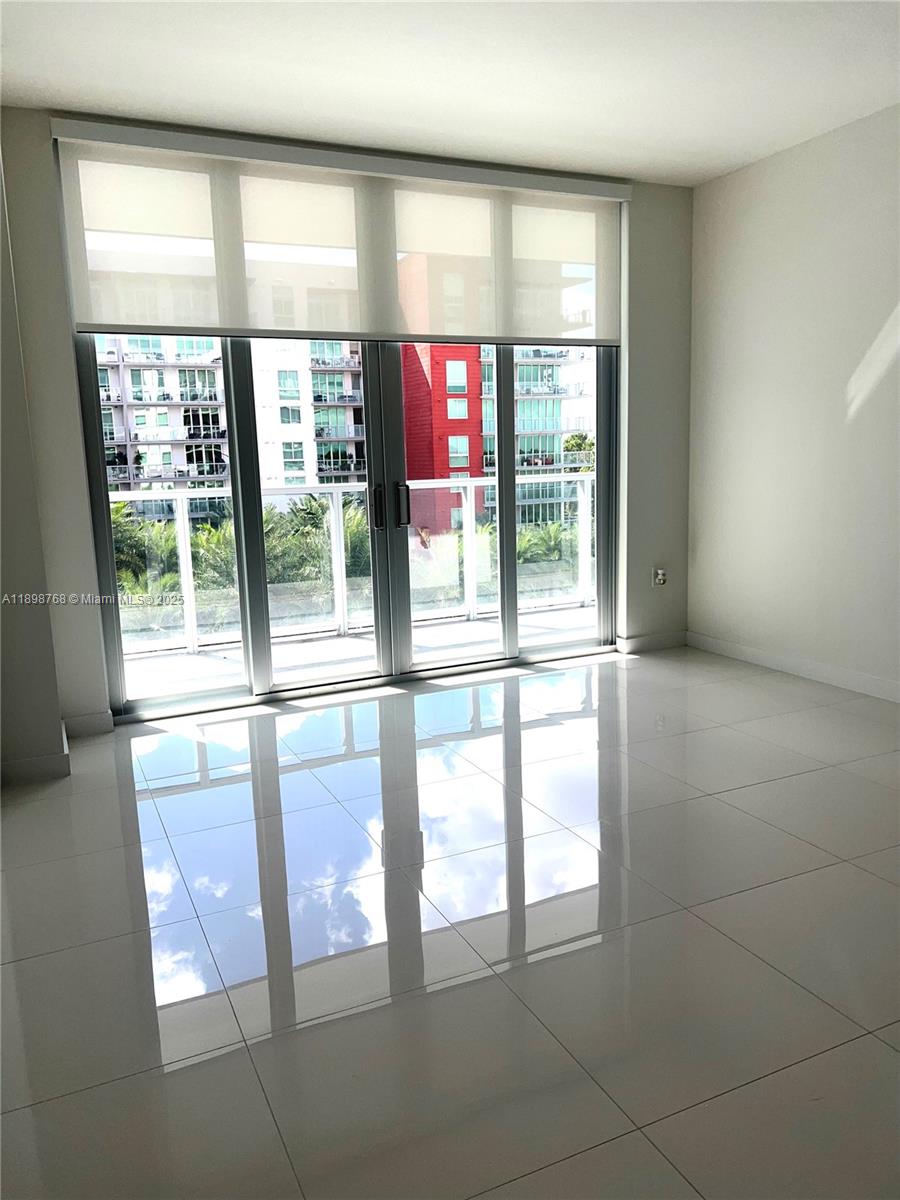 MIDTOWN DORAL CONDO 3 - Residential Lease
