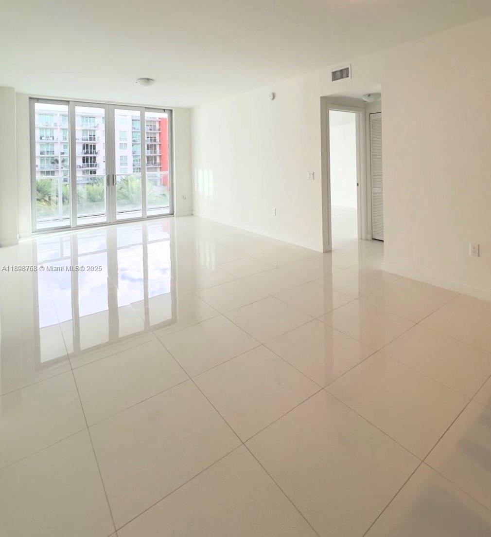 MIDTOWN DORAL CONDO 3 - Residential Lease