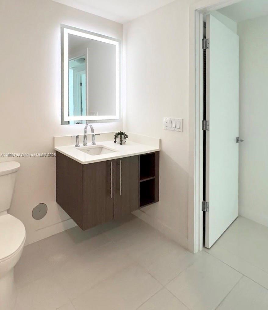 MIDTOWN DORAL CONDO 3 - Residential Lease