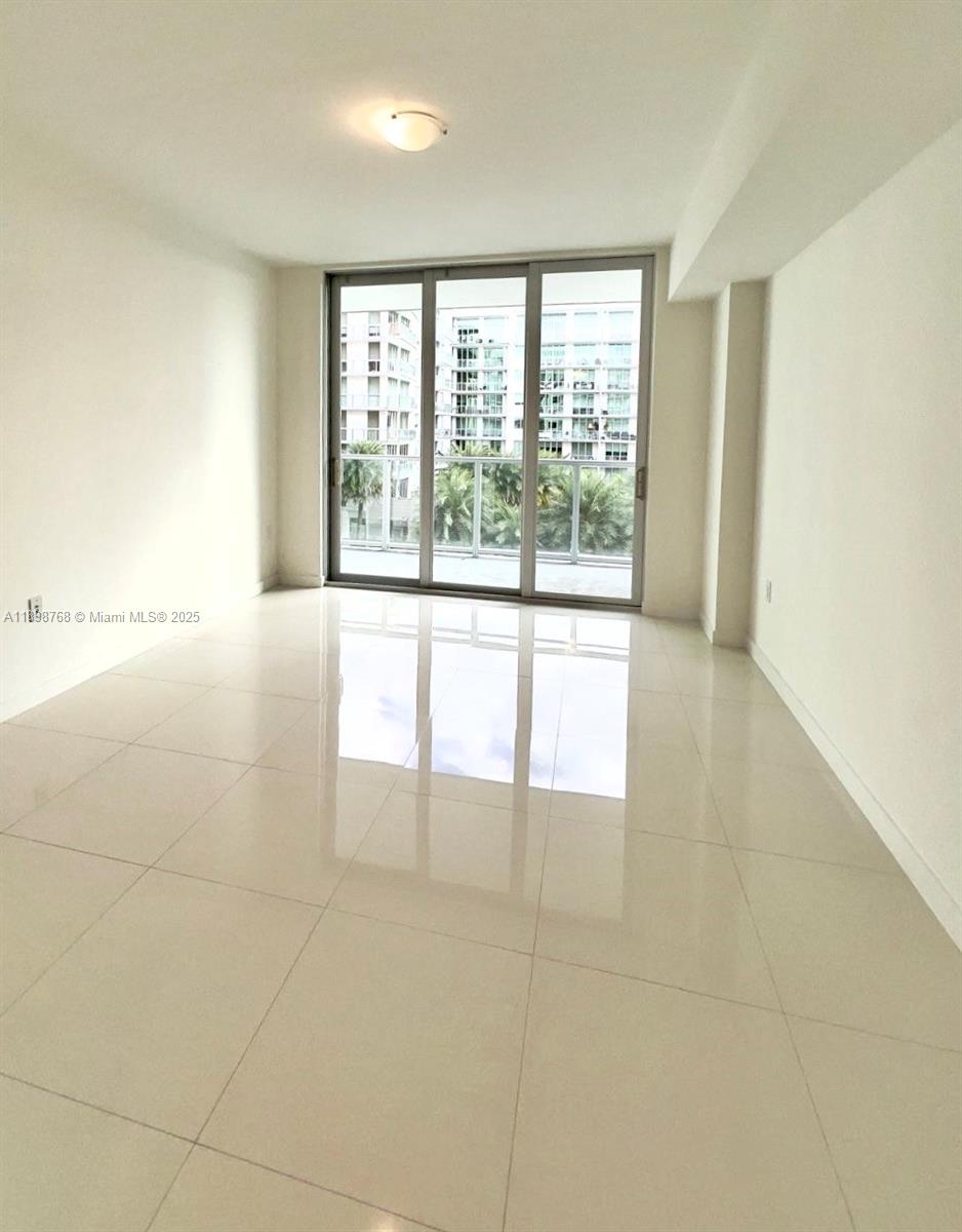 MIDTOWN DORAL CONDO 3 - Residential Lease