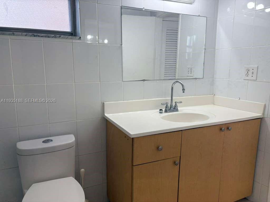 SECOND MOORINGS CONDO - Residential