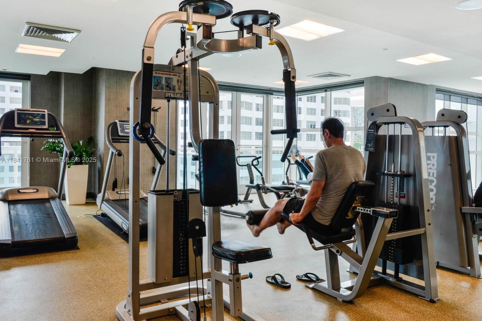 THE PLAZA 851 BRICKELL CO - Residential