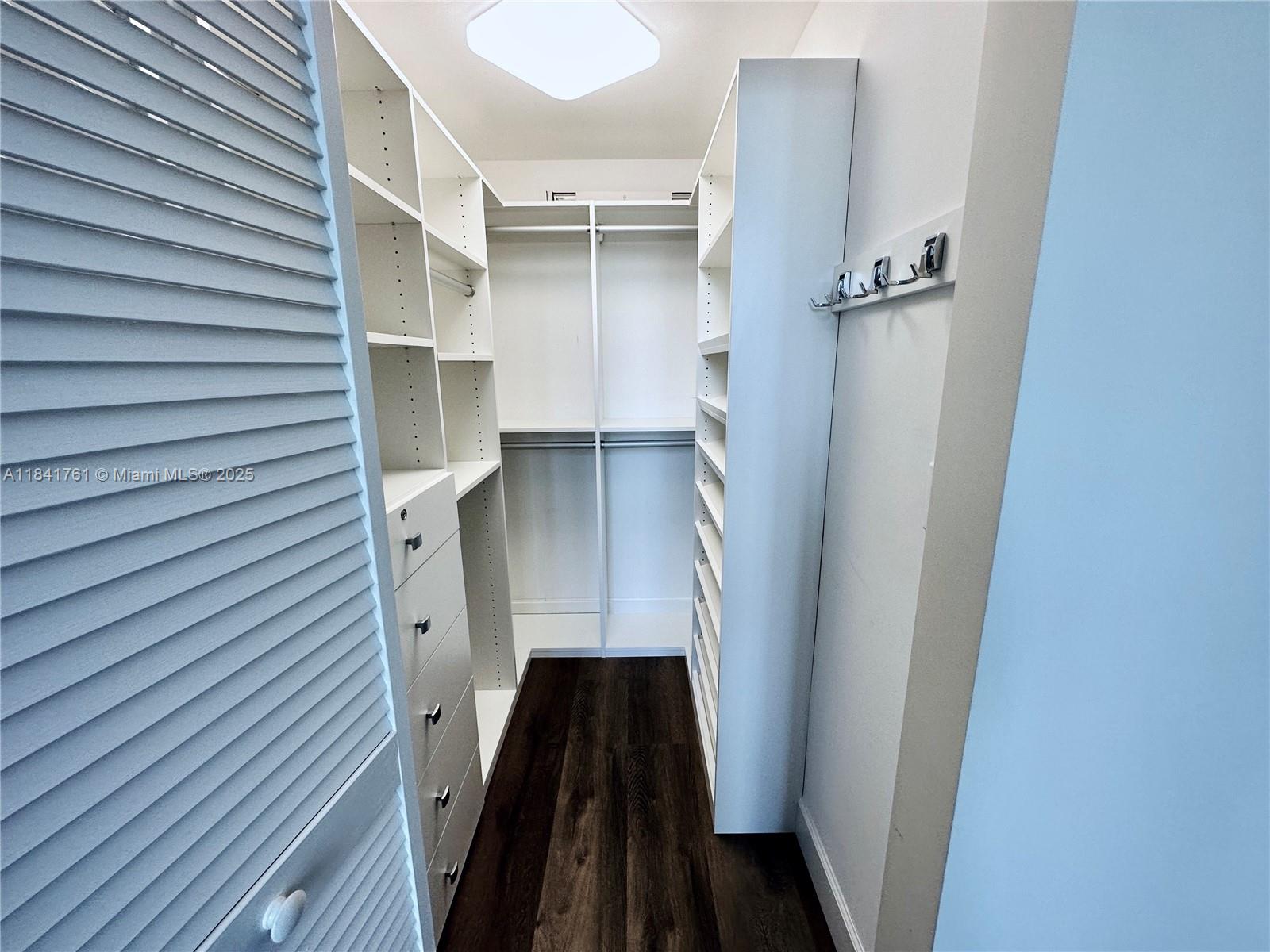 THE PLAZA 851 BRICKELL CO - Residential