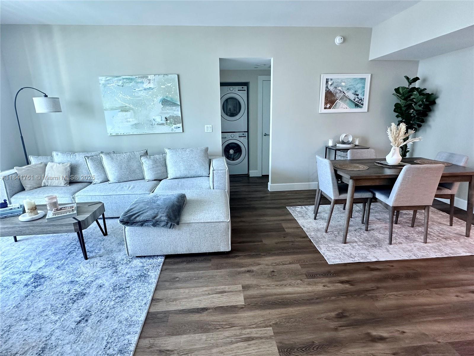 THE PLAZA 851 BRICKELL CO - Residential