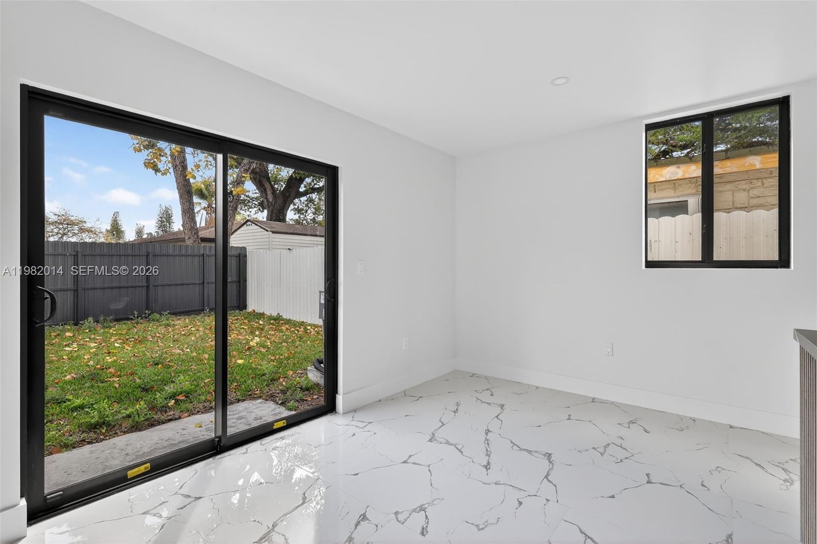 LAURAVILLE GARDENS - Residential