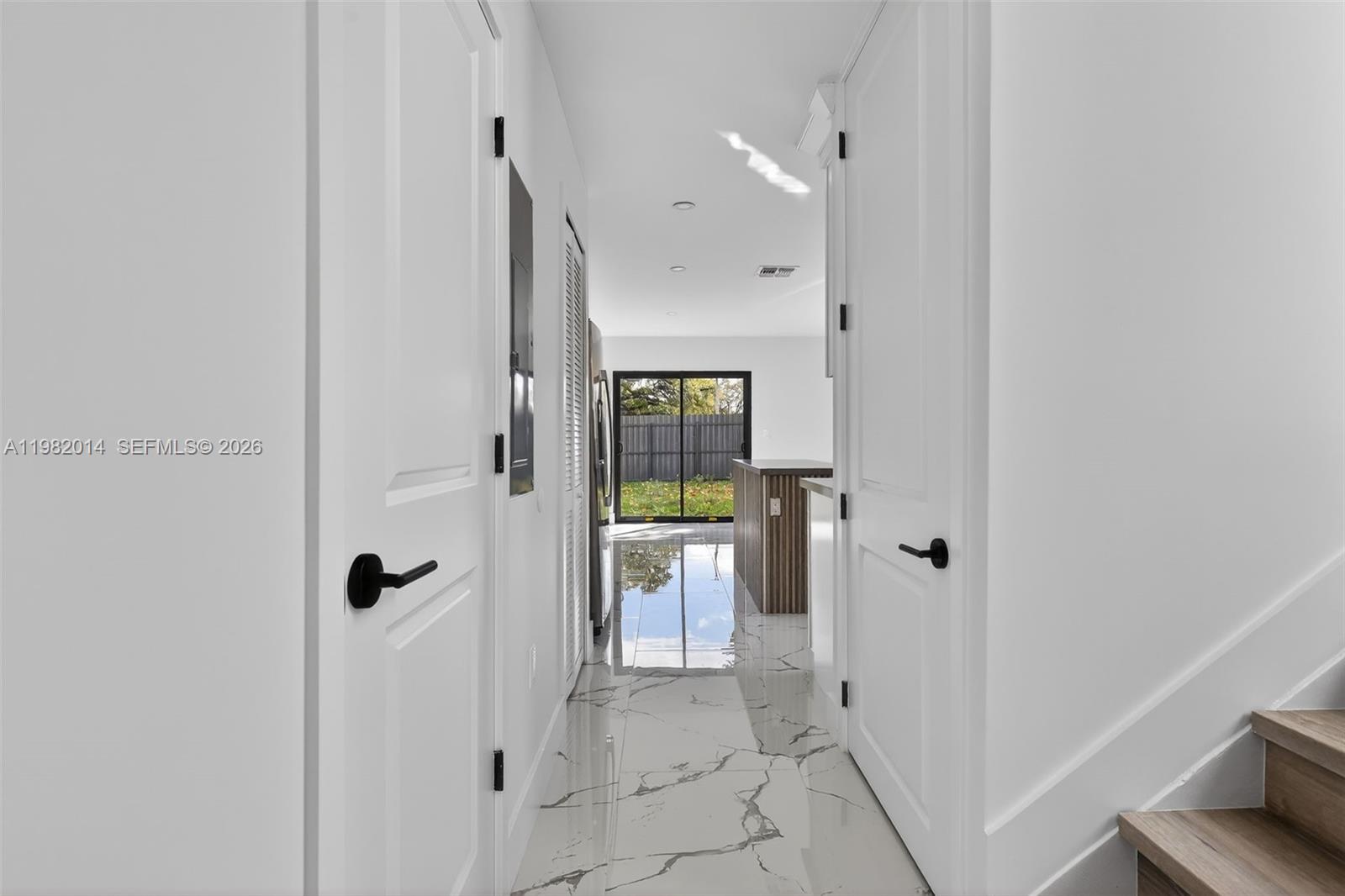 LAURAVILLE GARDENS - Residential