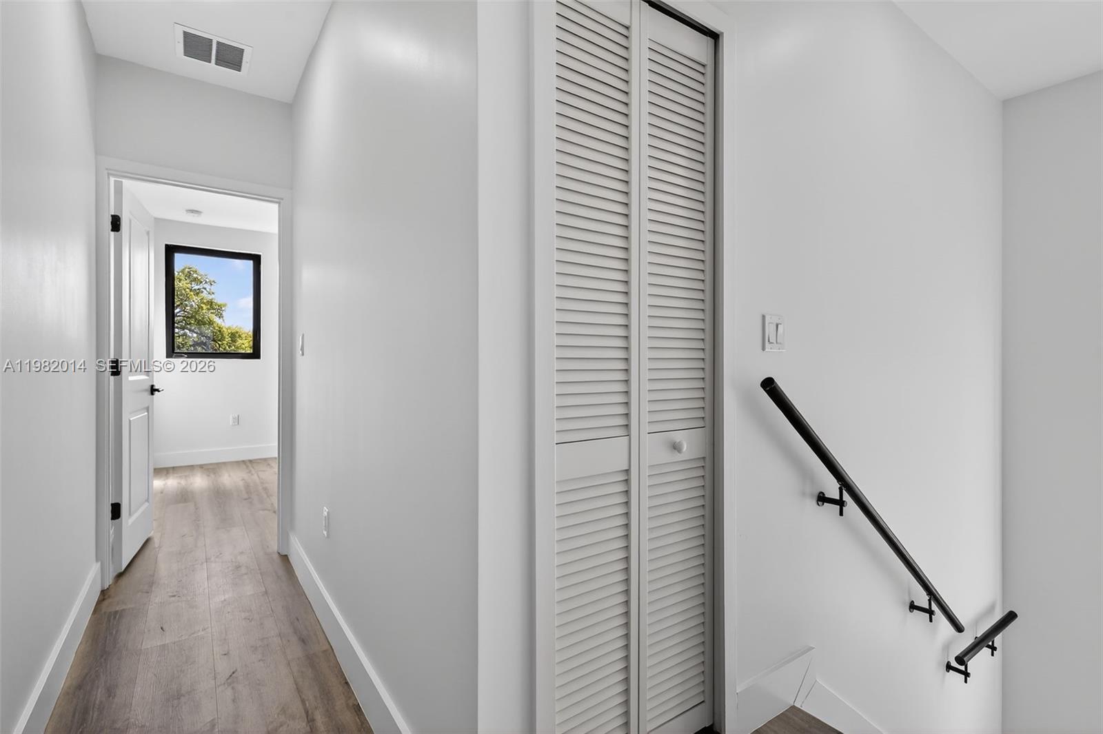 LAURAVILLE GARDENS - Residential