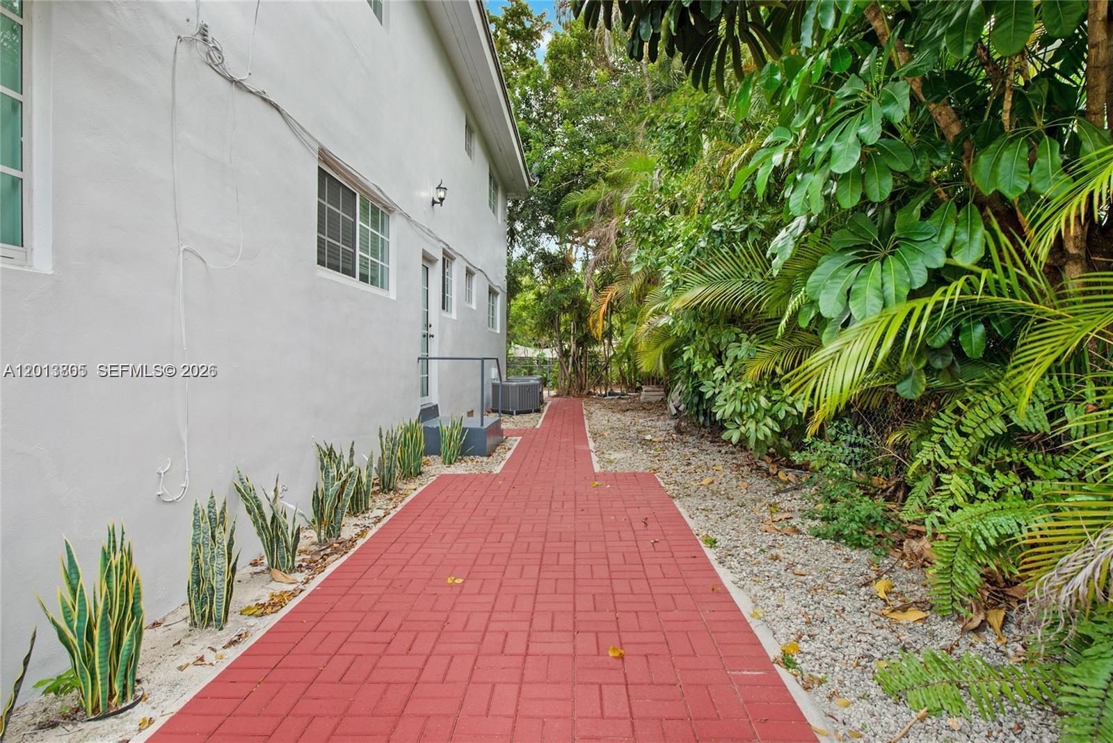 COCONUT GROVE SEC 1-CORAL - Residential Income
