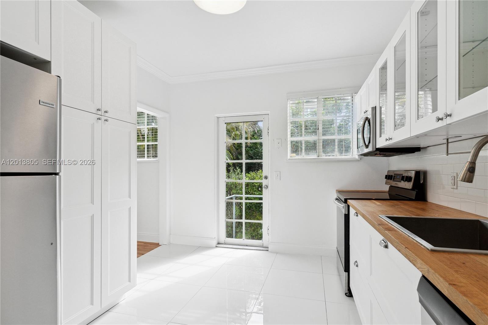 COCONUT GROVE SEC 1-CORAL - Residential Income