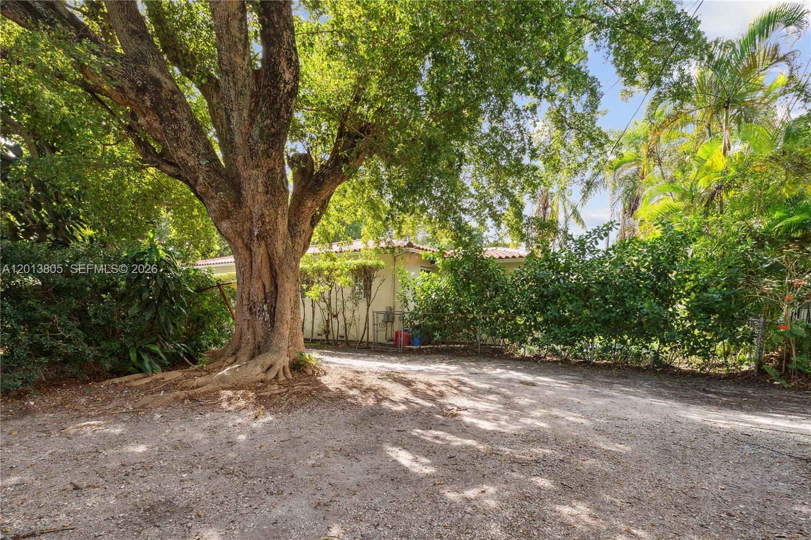COCONUT GROVE SEC 1-CORAL - Residential Income