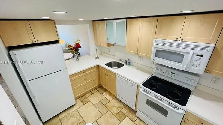 GALEN DRIVE CONDO APTS - Residential