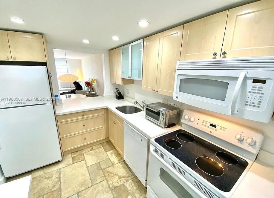 GALEN DRIVE CONDO APTS - Residential