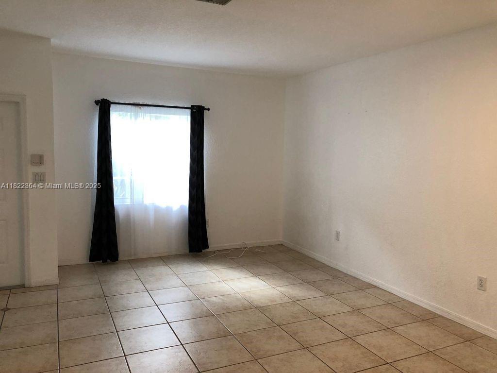 LAS BRISAS AT DORAL CONDO - Residential Lease