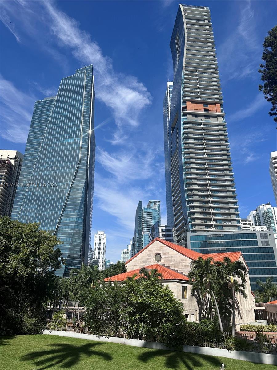 1541 Brickell Ave B403