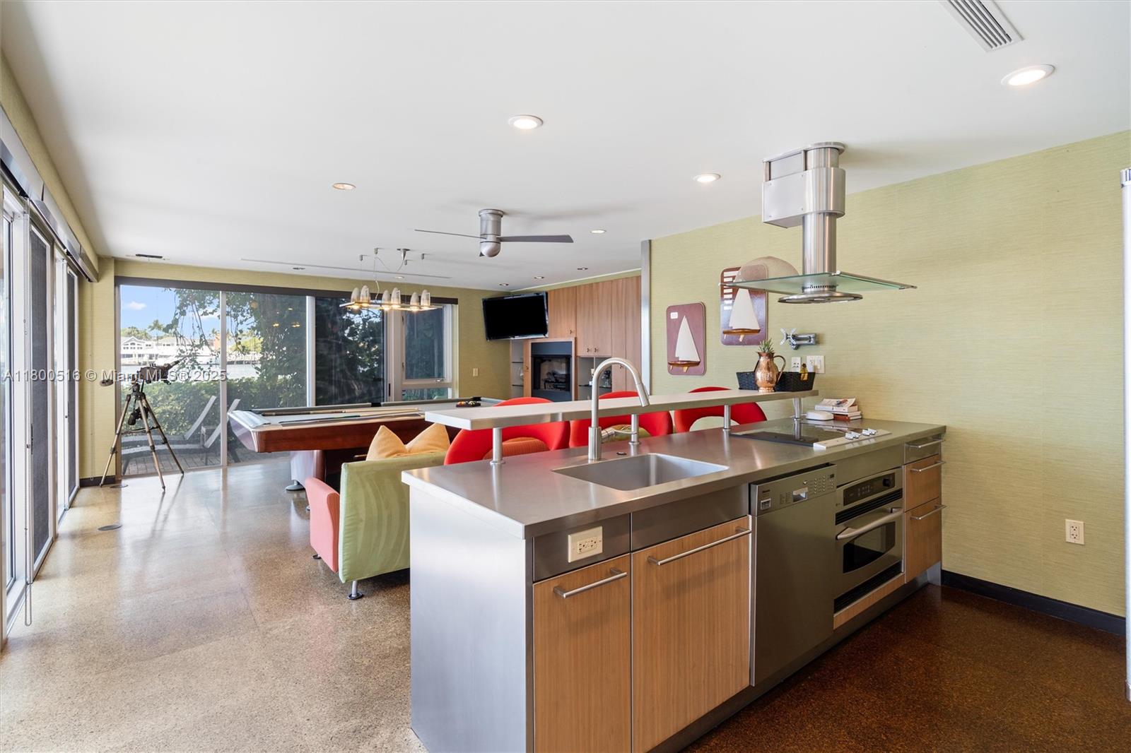 HARBOR BEACH - Residential