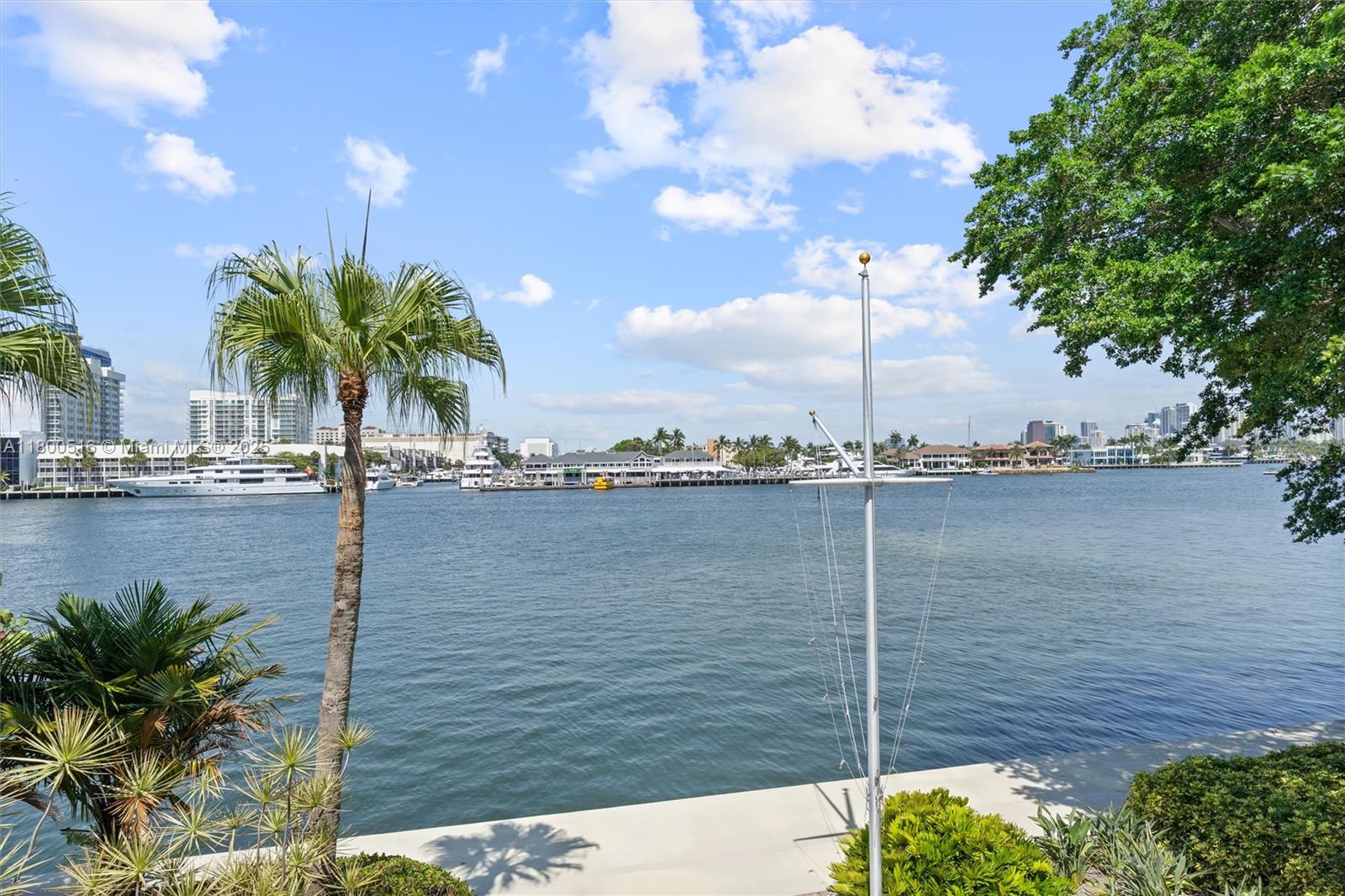 HARBOR BEACH - Residential
