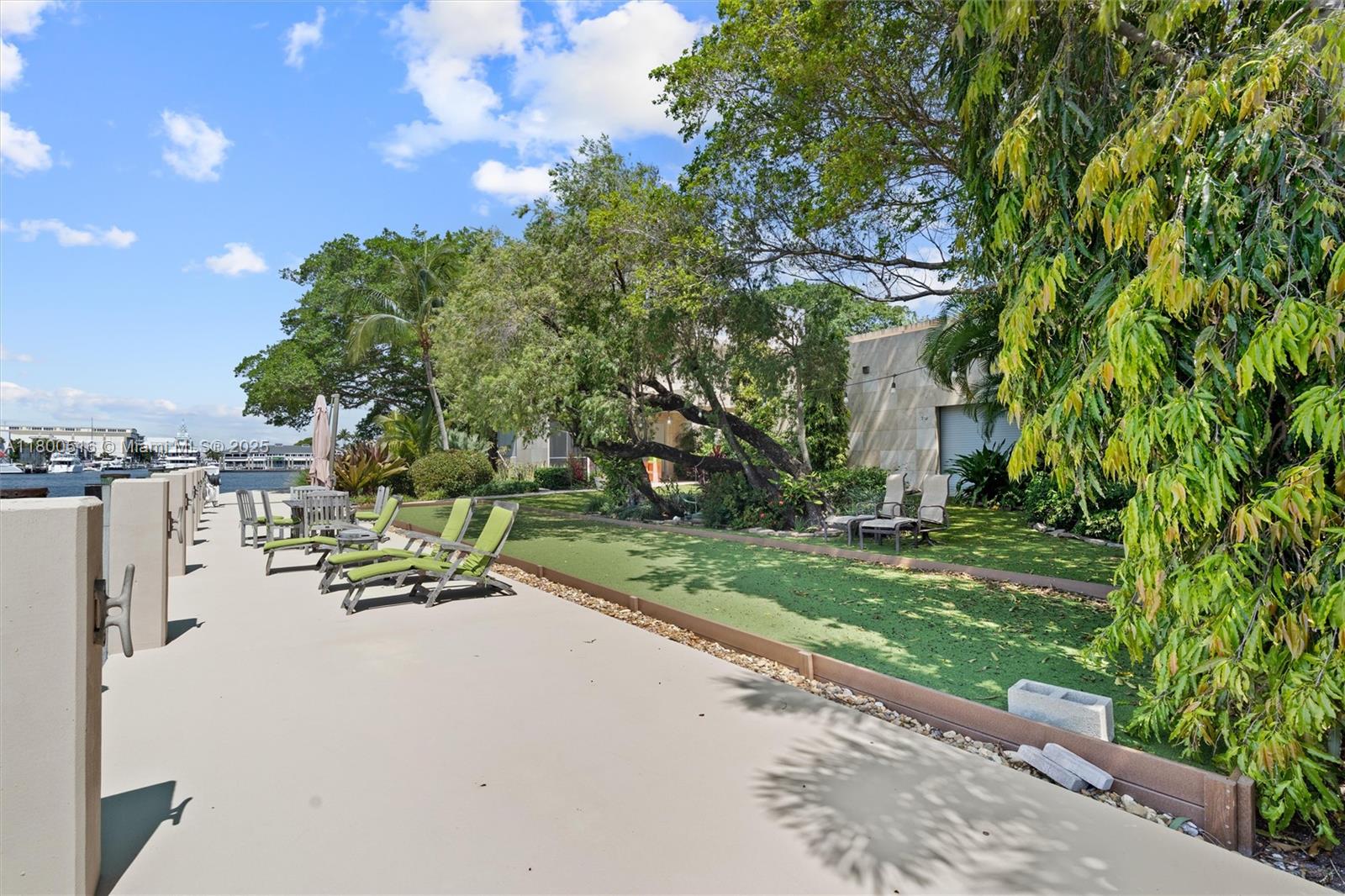 HARBOR BEACH - Residential
