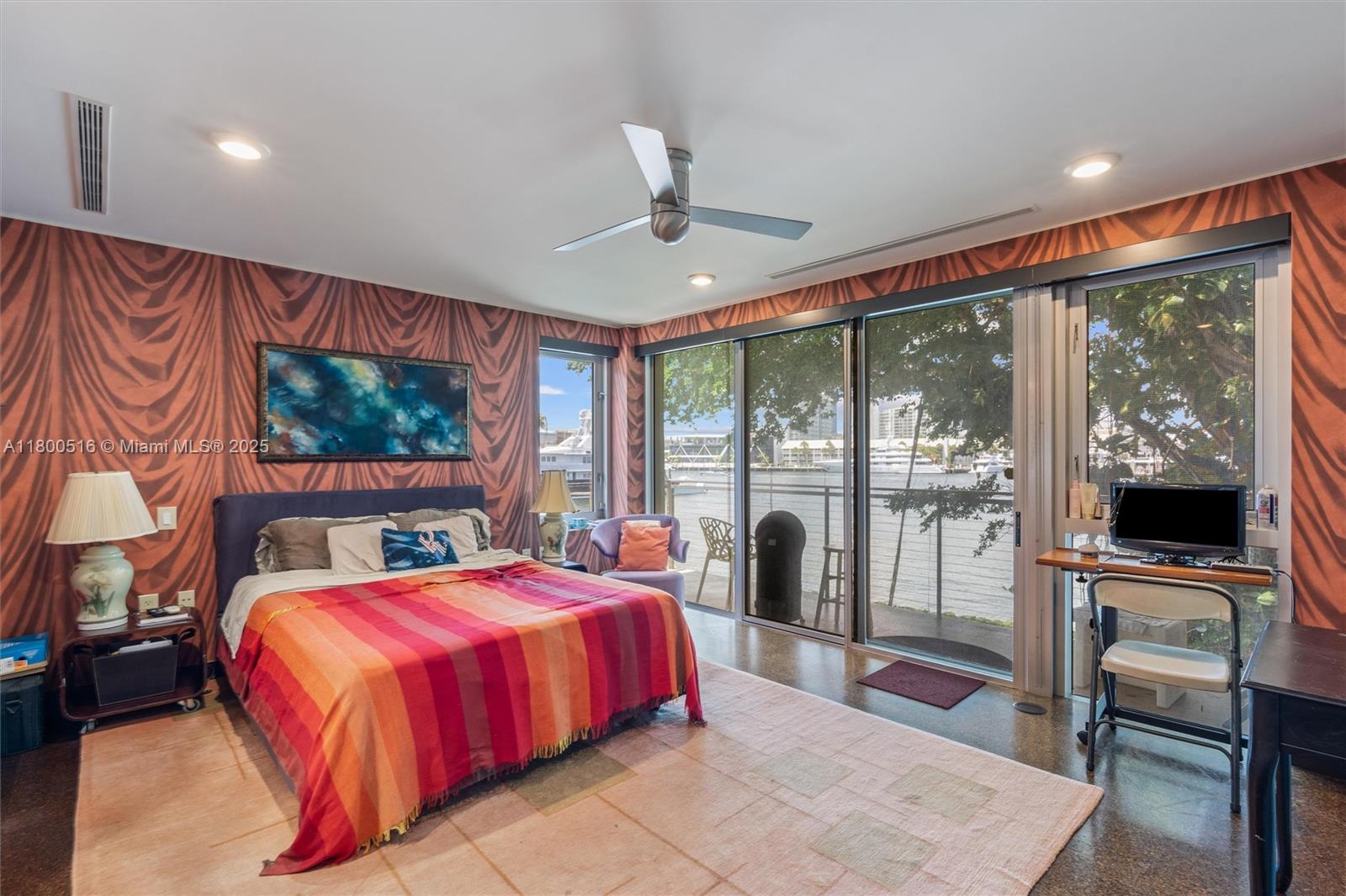HARBOR BEACH - Residential
