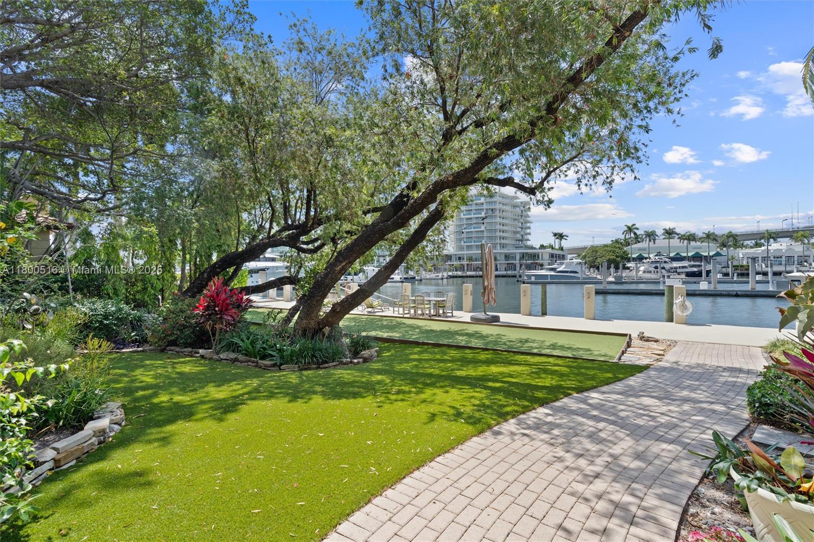 HARBOR BEACH - Residential