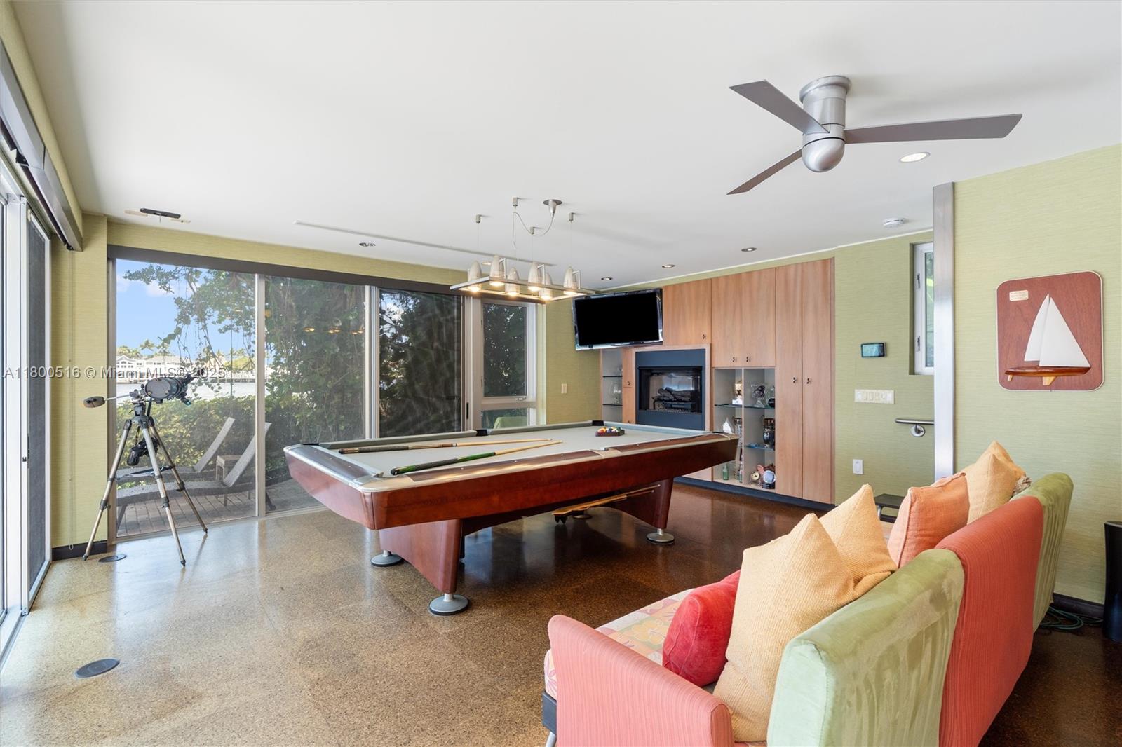 HARBOR BEACH - Residential