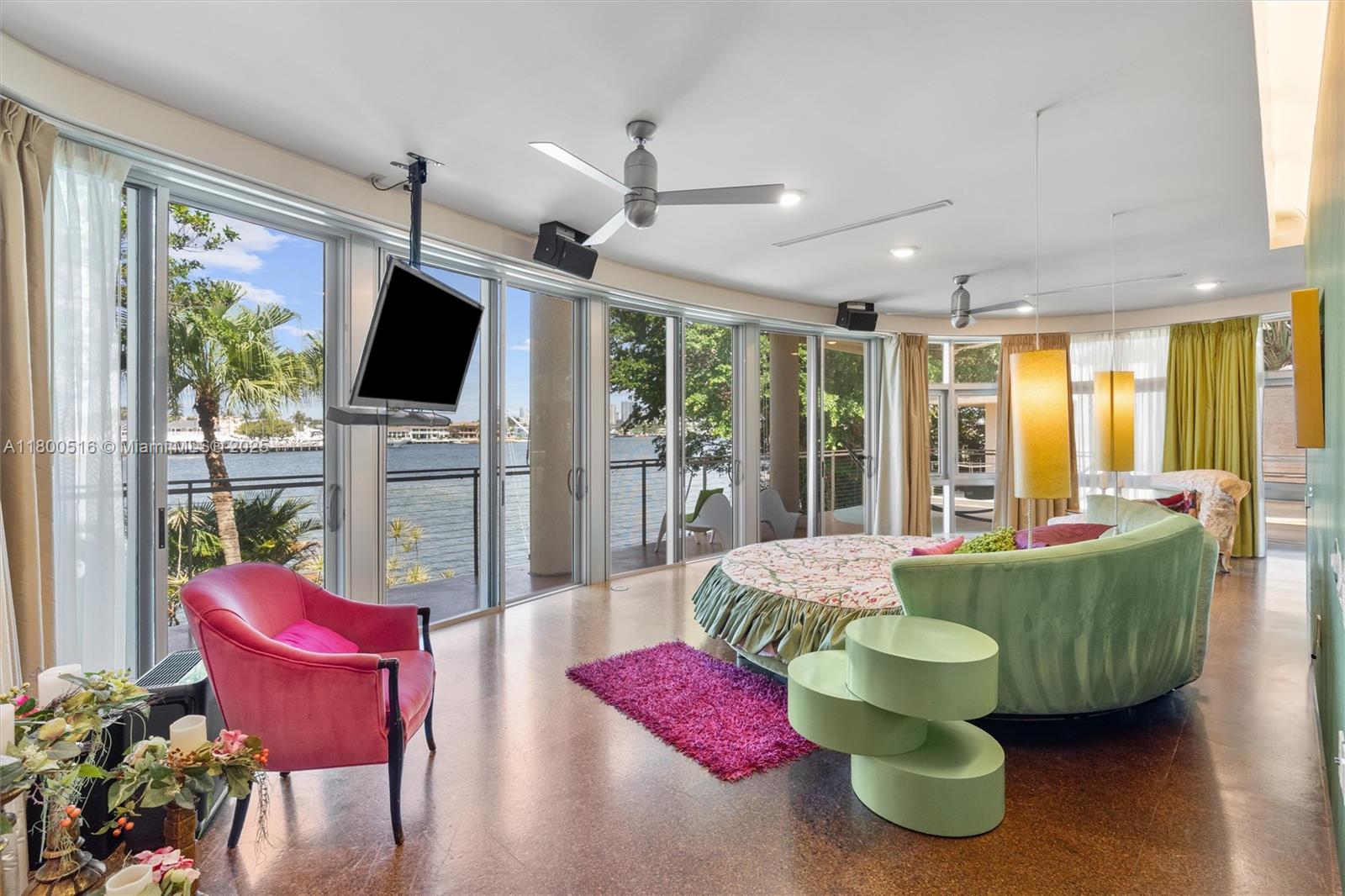 HARBOR BEACH - Residential