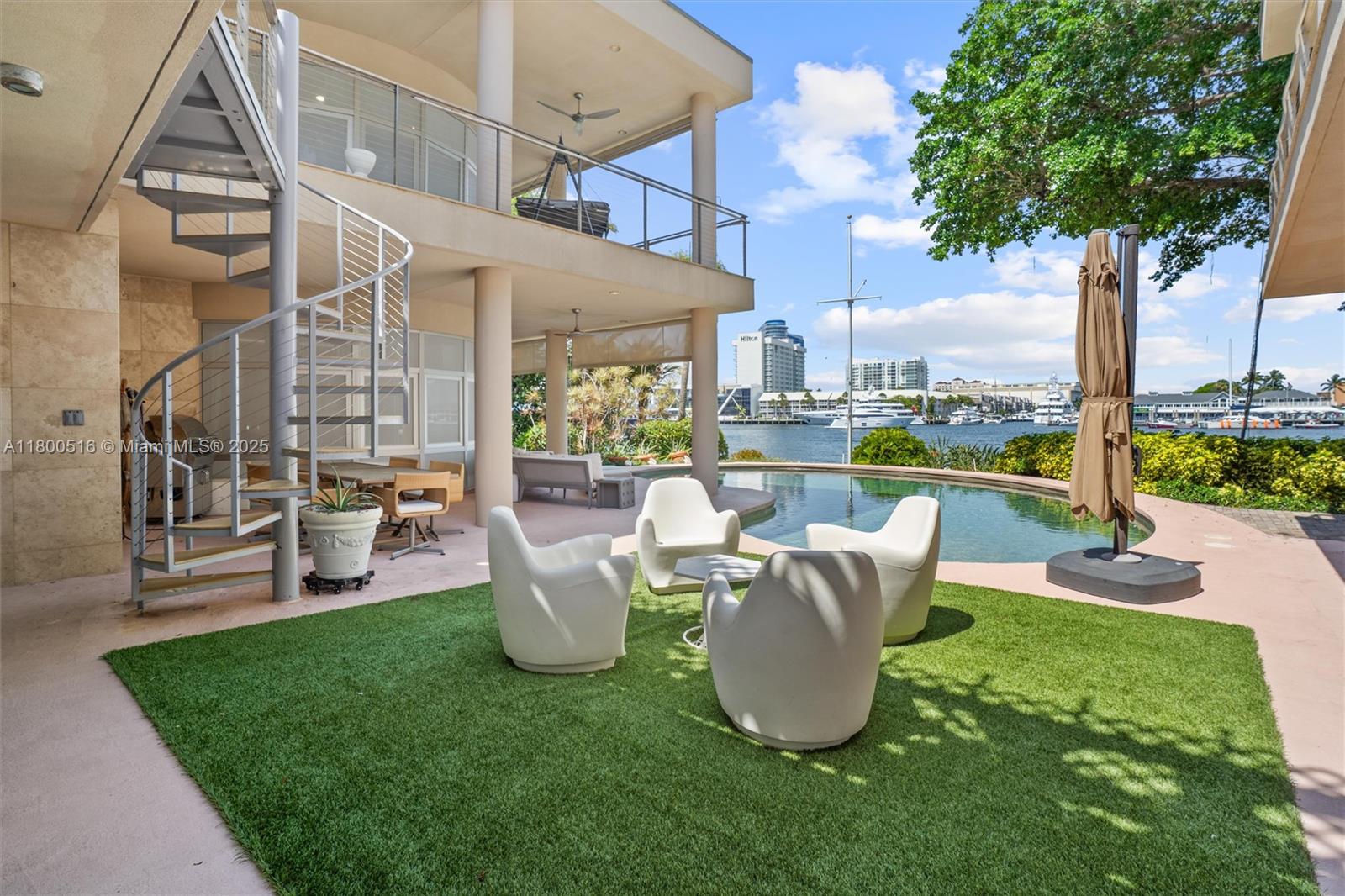HARBOR BEACH - Residential