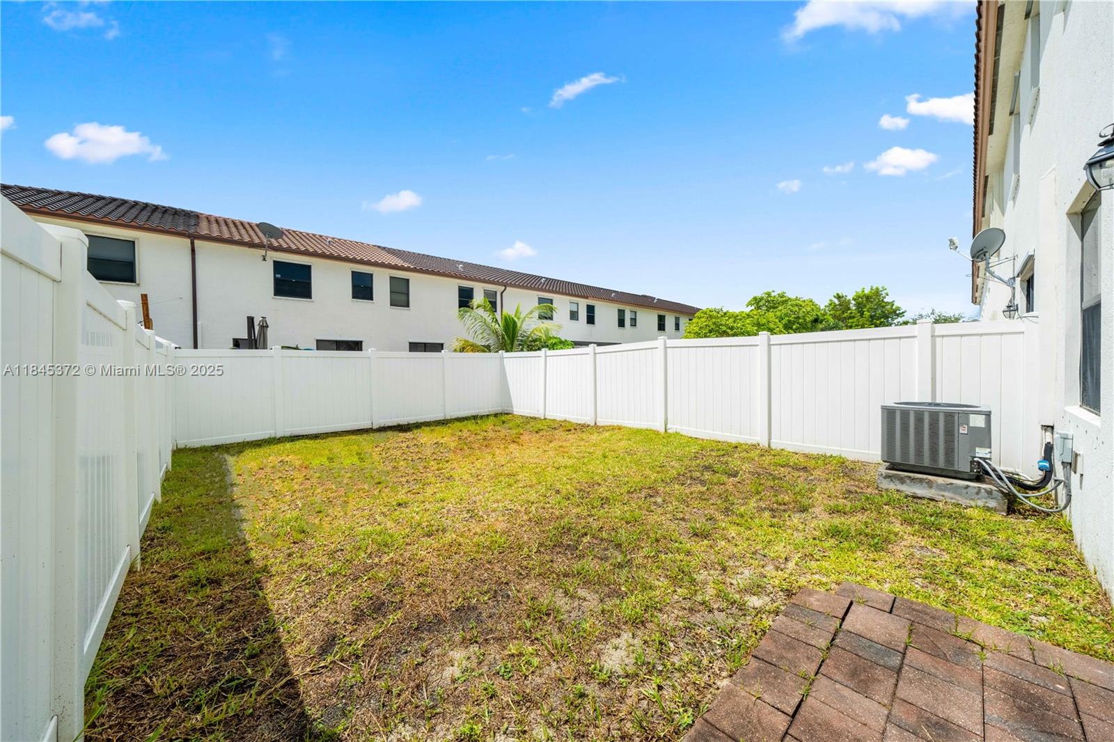 3366 W 90th Ter 3366
