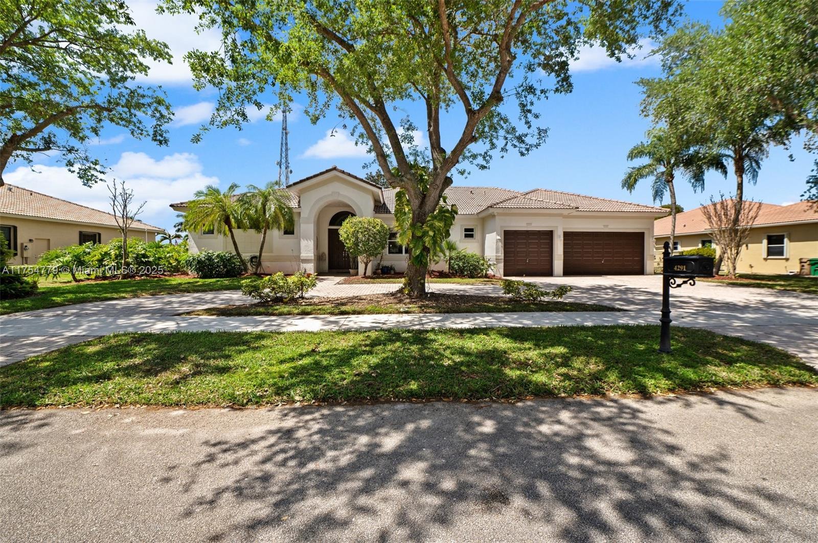 Address Not Disclosed, Davie, Broward County, Florida - 4 Bedrooms  
3 Bathrooms - 