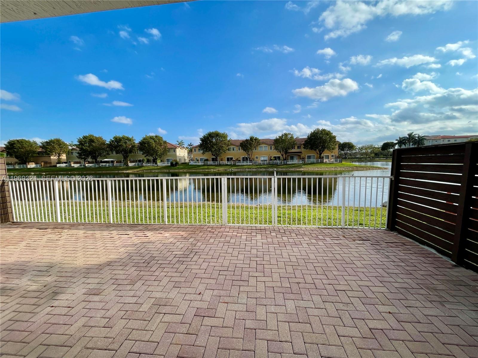 Islands/Doral - Residential Lease