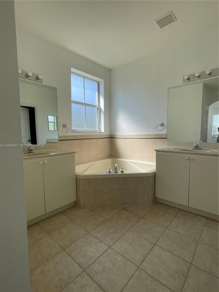 Islands/Doral - Residential Lease