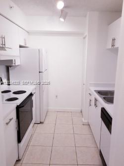 ST ANDREWS CONDO - Residential Lease