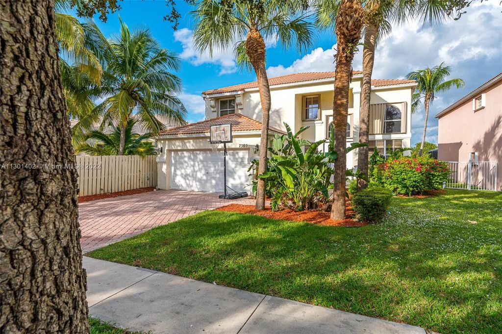 Photo of 7305 Copperfield Cir, Lake Worth, FL 33467 (MLS # A11301402)