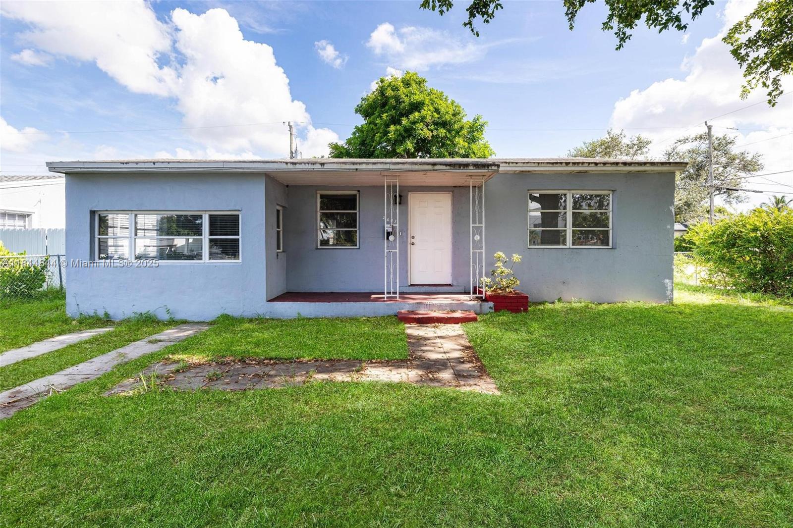 Move-in ready home with a 3 bedroom, 1 bath layout, situated on a corner lot with a generous backyard. This property offers comfortable living and great outdoor potential in a convenient, well-positioned location. Ideal for homeowners or investors seeking a solid opportunity. Close to schools, shopping, and major commuter routes. A smart buy with room to personalize.