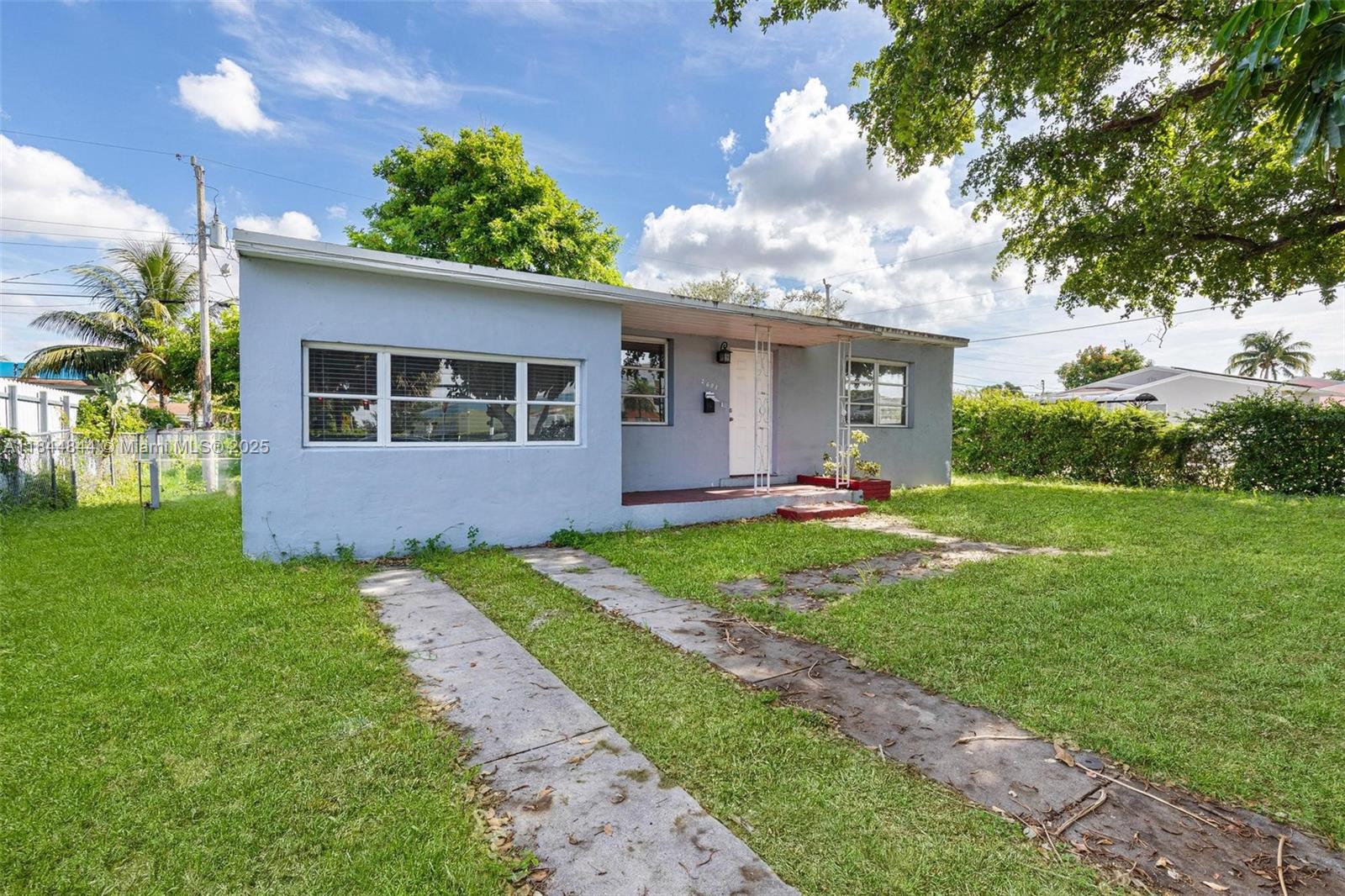 2603 Fletcher St, Hollywood, FL, 33020/$432,000 2 2603 Fletcher St