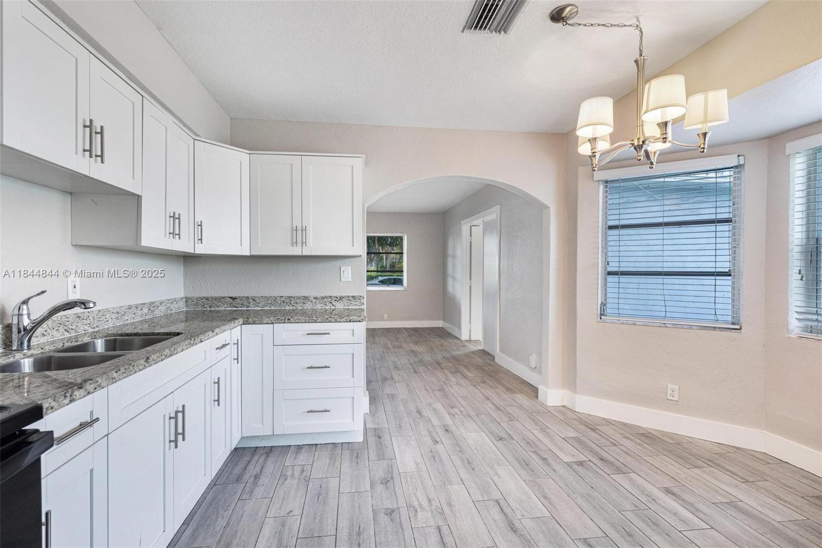 2603 Fletcher St, Hollywood, FL, 33020/$432,000 3 2603 Fletcher St