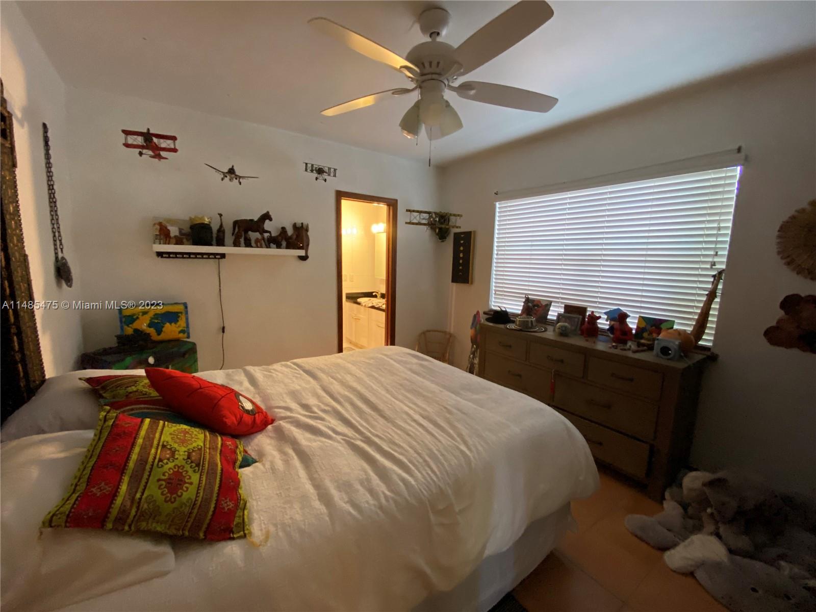 BISCAYNE BEACH-2ND ADDN - Residential