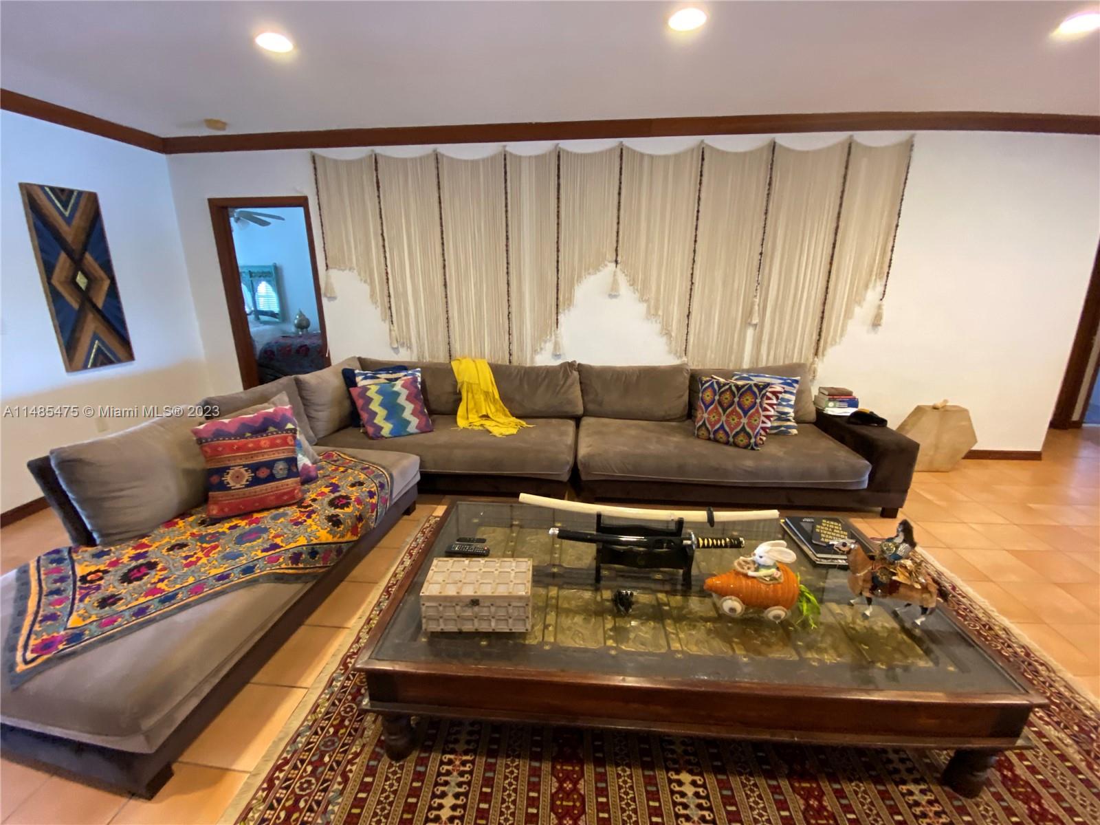 BISCAYNE BEACH-2ND ADDN - Residential