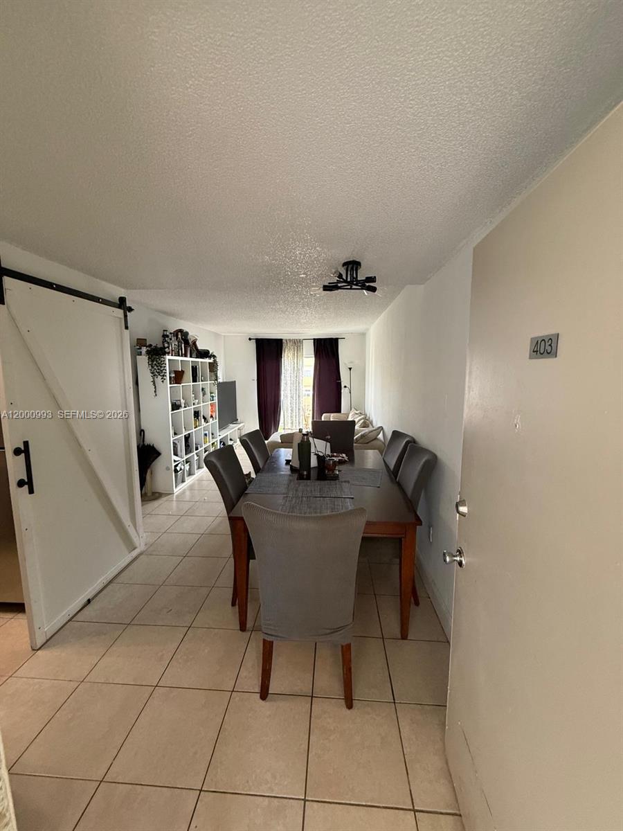 VENICE ISLE CONDO - Residential Lease