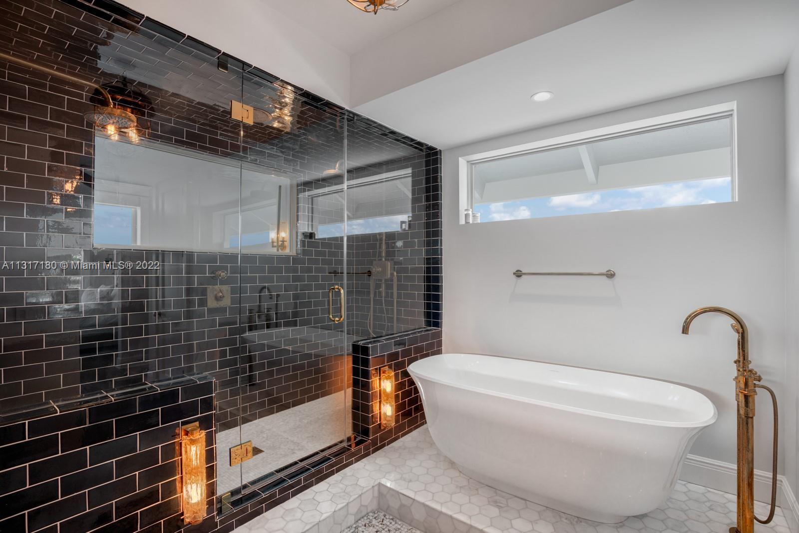 MATECUMBE SANDY BEACH - Residential