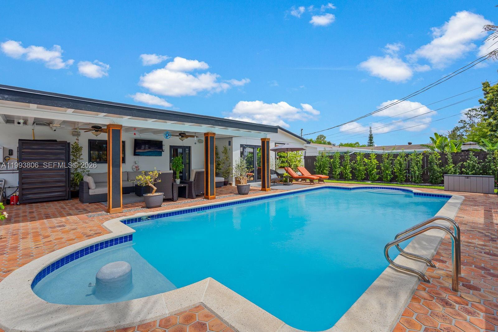 WHISPERING PINES EST SEC - Residential