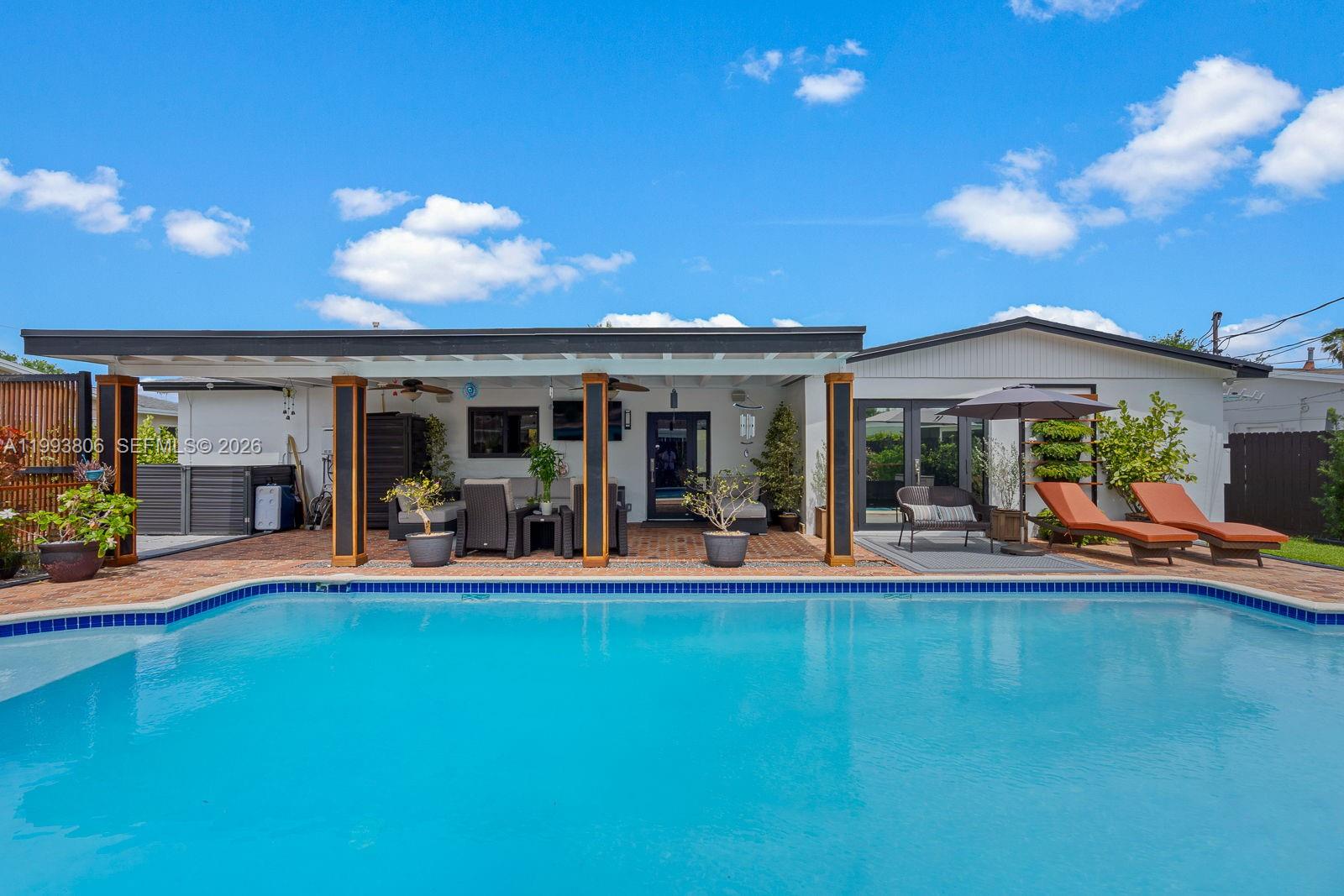 WHISPERING PINES EST SEC - Residential