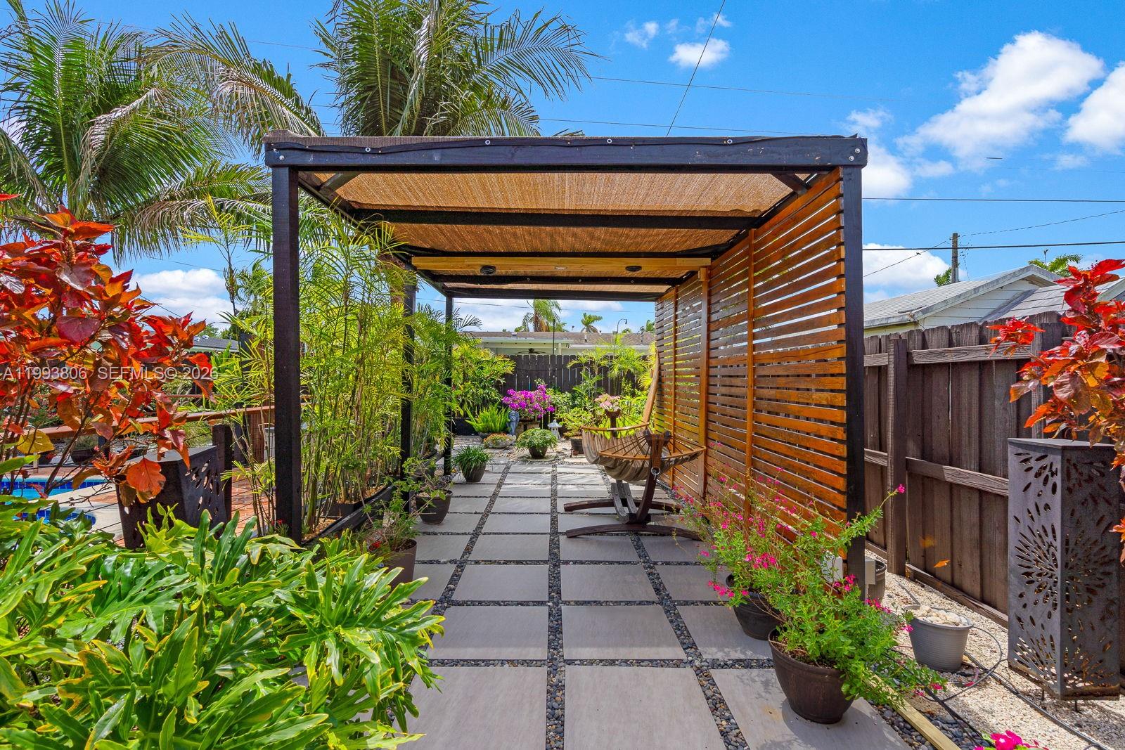 WHISPERING PINES EST SEC - Residential