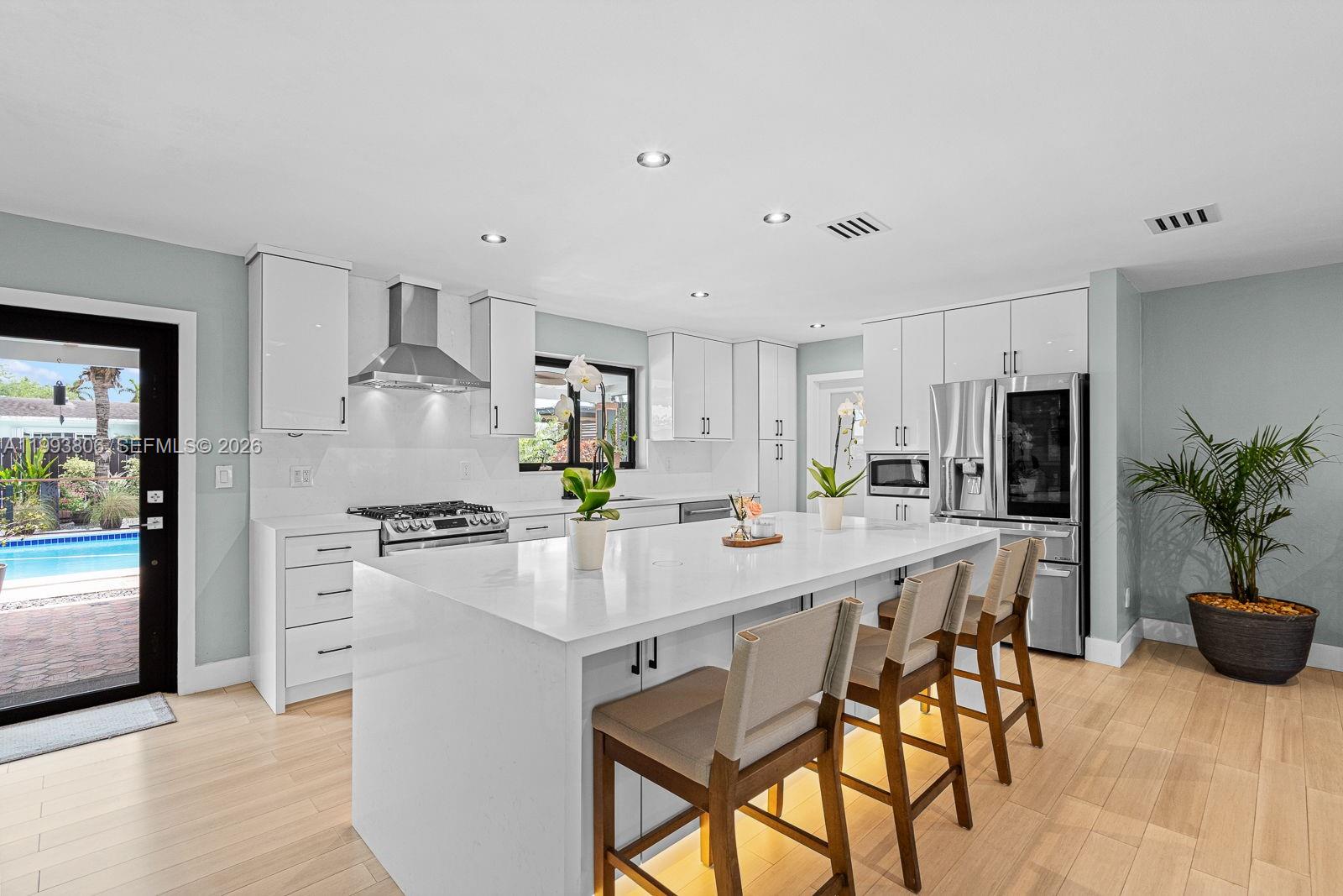 WHISPERING PINES EST SEC - Residential